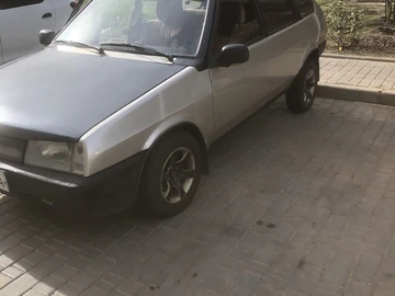 Авто ВАЗ 2109 1988 № 8160538
