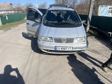 Авто Volkswagen Sharan 1995 № 8160553