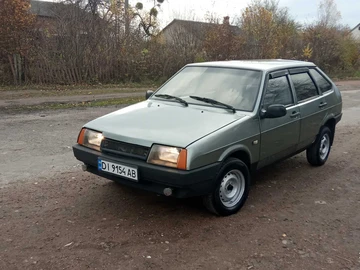 Авто ВАЗ 2109 1992 № 8160570