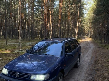 Авто Volkswagen Passat Variant 1994 № 8160685