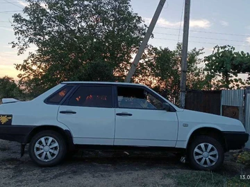 Авто ВАЗ 21099 1998 № 8160716