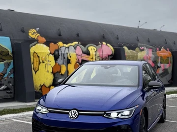 Авто Volkswagen Golf 2023 № 8160744