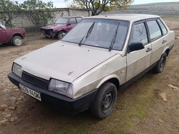 Авто ВАЗ 21099 1997 № 8160815