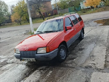 Авто Opel Kadett 1986 № 8160943