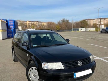 Авто Volkswagen Passat Variant 2000 № 8161336