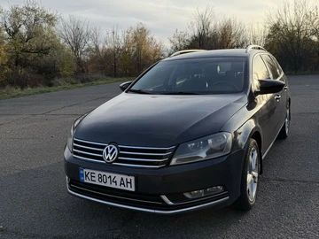 Авто Volkswagen Passat Variant 2012 № 8161530