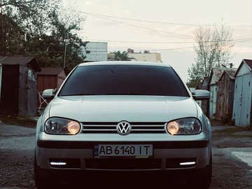 Авто Volkswagen Golf 1999 № 8161722