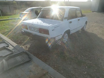 Авто ВАЗ 2105 1985 № 8161723