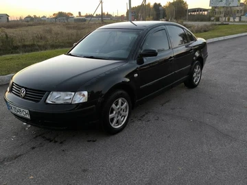 Авто Volkswagen Passat Sedan 1998 № 8161889