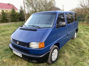 Авто Volkswagen Transporter 2000 № 8162163
