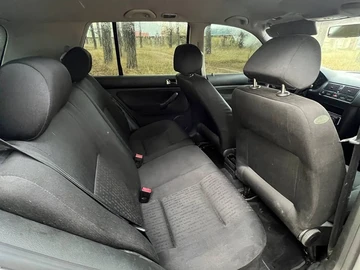 Авто Volkswagen Golf 2002 № 8162387