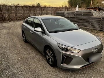 Авто Hyundai Ioniq 2017 № 8162598