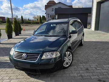 Авто Volkswagen Passat Variant 2004 № 8162908