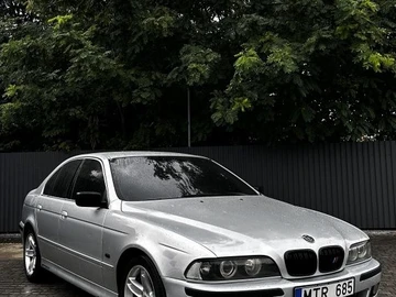 Авто BMW 5 Серия 2001 № 8163111