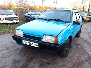 Авто ВАЗ 2109 1991 № 8163112