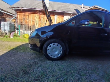 Авто Volkswagen Touran 2005 № 8163163