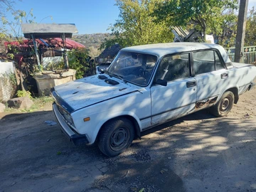 Авто ВАЗ 2105 1990 № 8163362