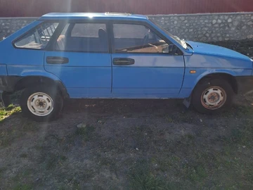 Авто ВАЗ 2109 1992 № 8163475