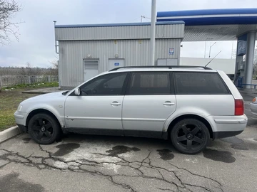 Авто Volkswagen Passat Variant 2000 № 8163515