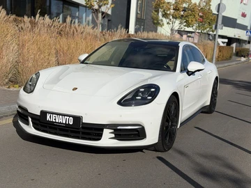 Авто Porsche Panamera 2018 № 8163516