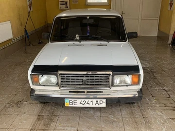 Авто ВАЗ 2107 2000 № 8163694