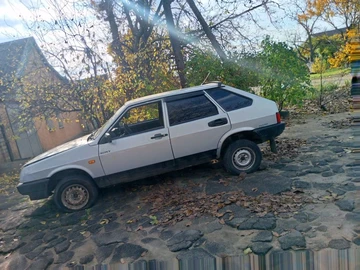 Авто ВАЗ 2109 2005 № 8163928