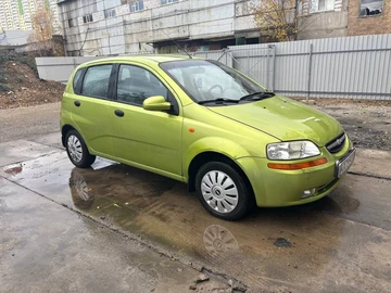 Авто Chevrolet Aveo 2005 № 8163944