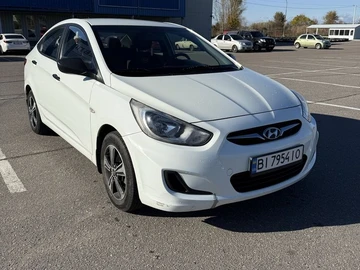 Авто Hyundai Accent 2013 № 8164238