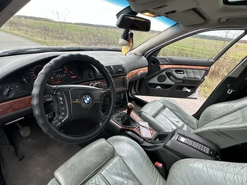 Авто BMW 5 Серия 2001 № 8164397