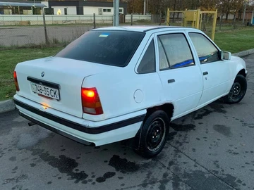 Авто Opel Kadett 1986 № 8164524