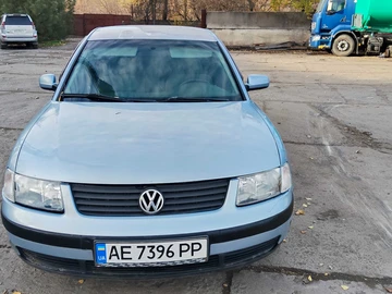 Авто Volkswagen Passat Sedan 2000 № 8164861