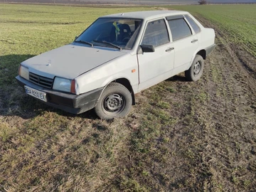Авто ВАЗ 21099 1999 № 8165828