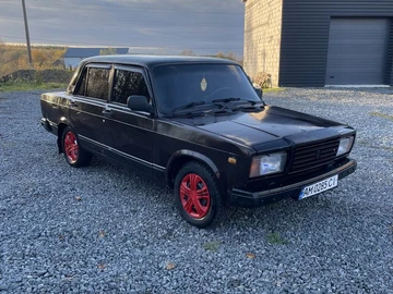 Авто ВАЗ 2107 2007 № 8165929