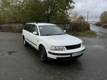 Авто Volkswagen Passat Variant 1999 № 8165975