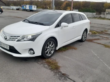 Авто Toyota Avensis 2013 № 8165983