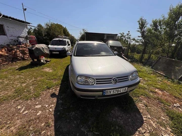 Авто Volkswagen Golf 2001 № 8166434