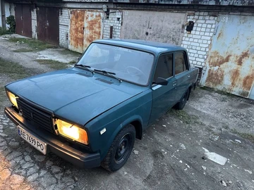 Авто ВАЗ 2107 2004 № 8167017