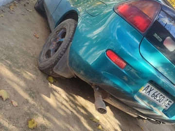 Авто Mazda 323 1996 № 8167044
