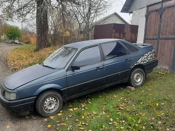 Авто Volkswagen Passat Sedan 1992 № 8167255