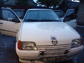 Авто Opel Admiral 1986 № 8167326