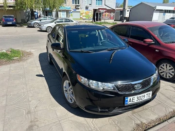 Авто KIA Cerato Forte  2011 № 8167356