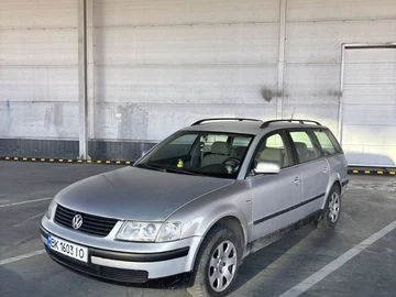 Авто Volkswagen Passat Variant 2000 № 8167367