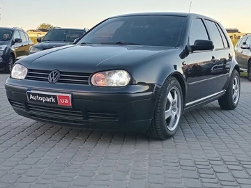 Авто Volkswagen Golf 2000 № 8167635