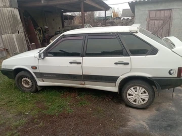 Авто ВАЗ 2109 1989 № 8167654