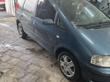 Авто Volkswagen Sharan 2002 № 8167787