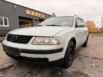 Авто Volkswagen Passat Hatchback 1998 № 8168362
