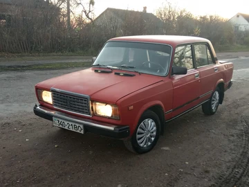 Авто ВАЗ 2107 1992 № 8168462