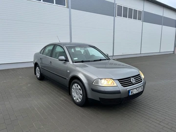 Авто Volkswagen Passat Sedan 2003 № 8168466