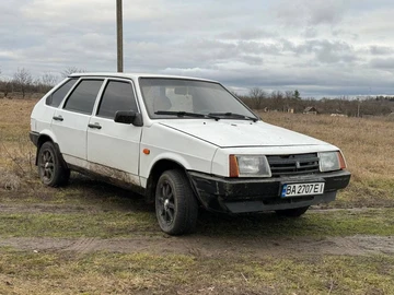 Авто ВАЗ 2109 1999 № 8168492