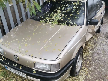 Авто Volkswagen Passat Sedan 1990 № 8168720